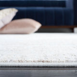 Safavieh Signature 400 5'-3" x 7'-7" Rug in Grey / Ivory