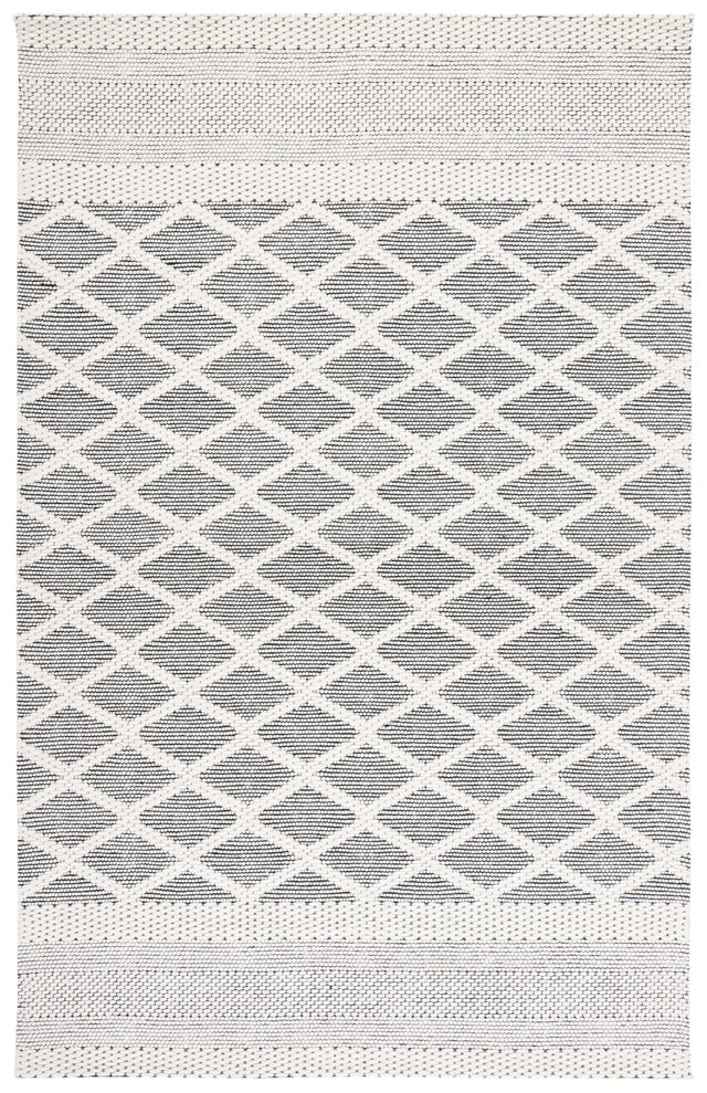 Safavieh Vermont 4'-0" x 6'-0" Rug in Ivory / Black