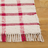 Safavieh Montauk 4'-0" x 6'-0" Rug in Ivory / Red