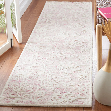 Safavieh Metro 2'-3" x 9'-0" Rug in Pink / Ivory
