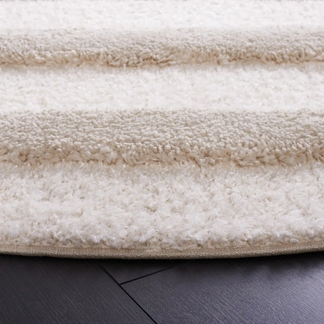 Safavieh Hi-Lo Shag 6'-7" x 6'-7" Rug in Beige