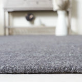 Safavieh Kilim 4'-0" x 6'-0" Rug in Dark Grey