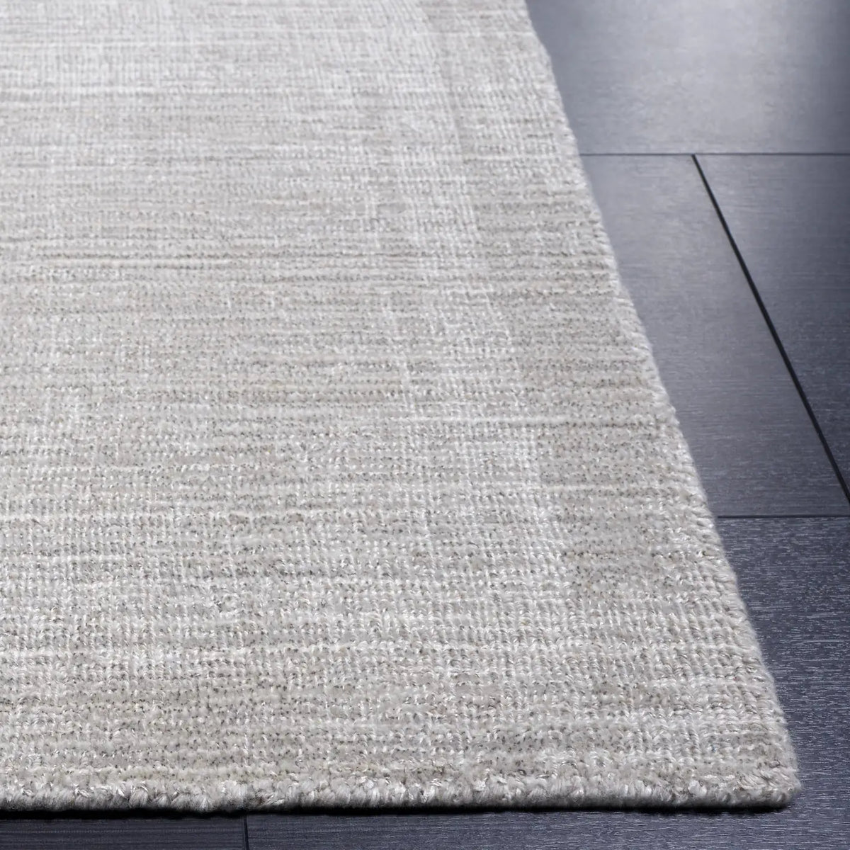 Safavieh Mirage 4'-0" x 6'-0" Rug in Grey