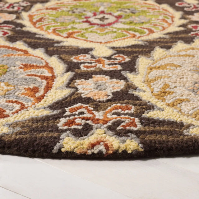 Safavieh Heritage 6'-0" x 6'-0" Rug in Red / Green