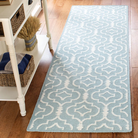 Safavieh Dhurries 2'-6" x 10'-0" Rug in Light Blue / Ivory