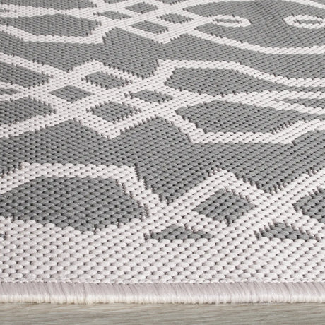 Safavieh Martha Stewart 2'-7" x 8'-2" Rug in Cement