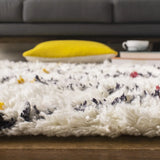 Safavieh Casablanca 5'-0" x 8'-0" Rug in Ivory / Multi
