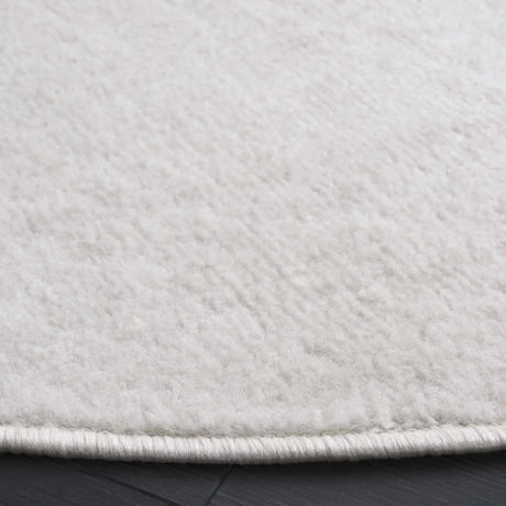 Safavieh Pyramid 6'-7" x 6'-7" Rug in Ivory / Grey