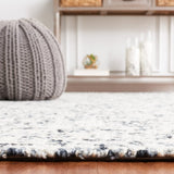 Safavieh Abstract 4'-0" x 6'-0" Rug in Black / Ivory