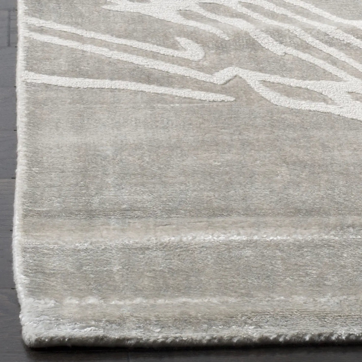 Safavieh Expression 6'-0" x 9'-0" Rug in Grey