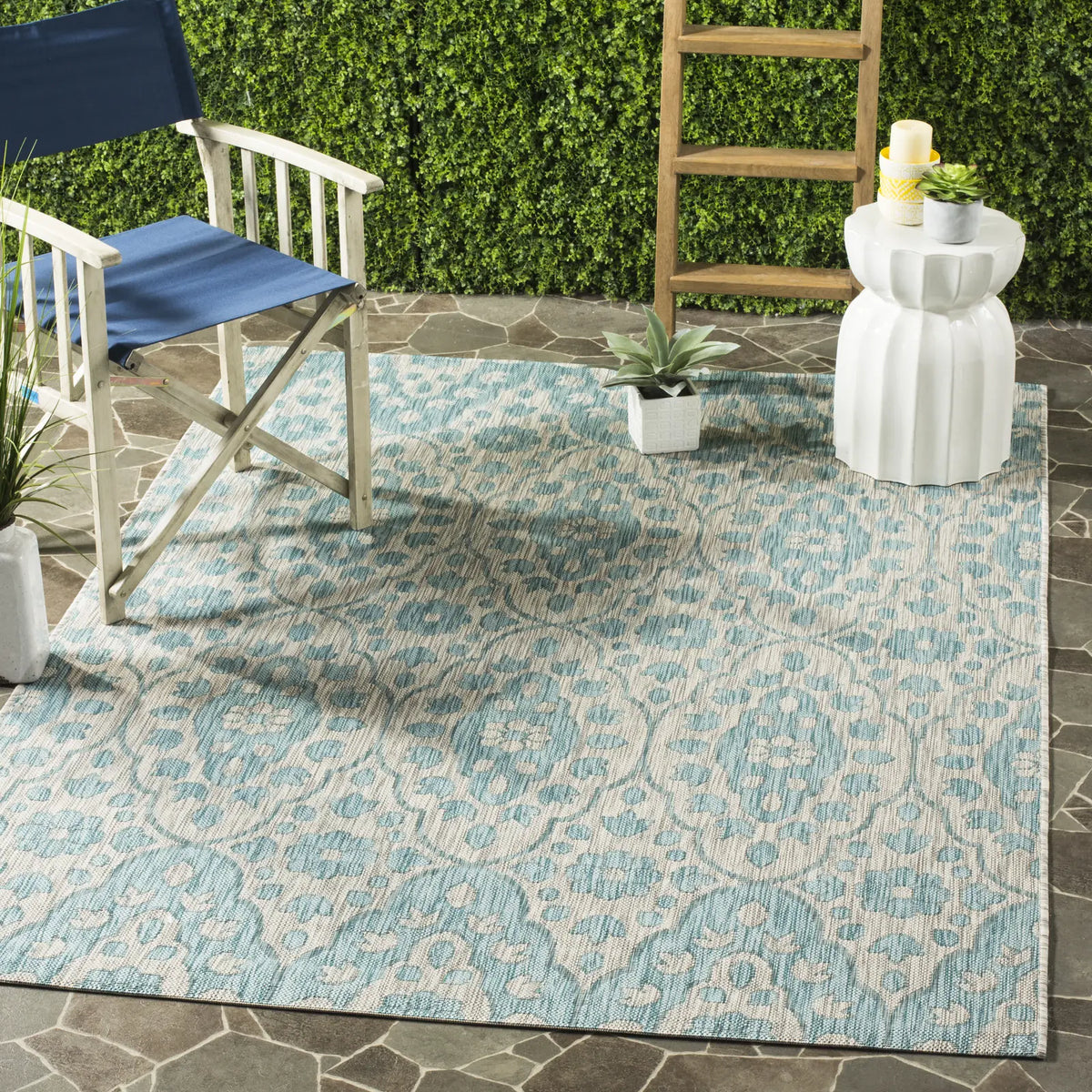 Safavieh Martha Stewart 5'-3" x 7'-7" Rug in Grey / Aqua