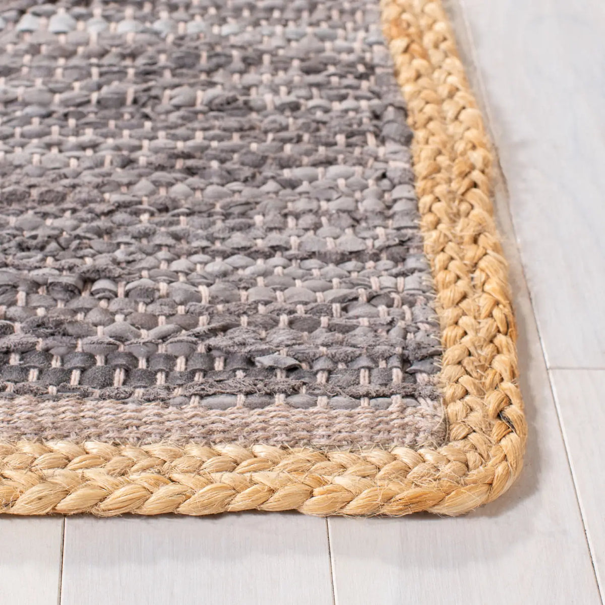 Safavieh Cape Cod 5'-0" x 8'-0" Rug in Light Grey / Natural