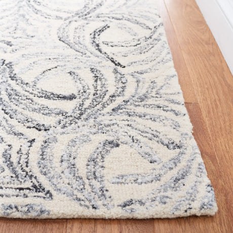 Safavieh Jardin 4'-0" x 6'-0" Rug in Ivory / Grey