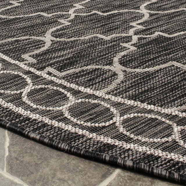 Safavieh Courtyard 6'-7" x 6'-7" Rug in Black / Beige