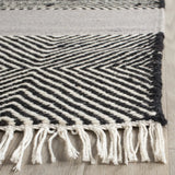 Safavieh Kilim 5'-0" x 8'-0" Rug in Grey / Black
