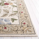 Safavieh Chelsea 3'-9" x 5'-9" Rug in Ivory / Beige