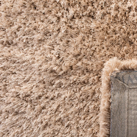 Safavieh Supreme Shag 4'-0" x 6'-0" Rug in Beige