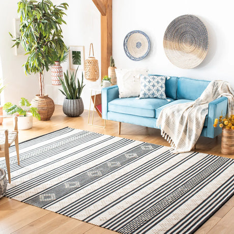 Safavieh Striped Kilim 6'-0" x 9'-0" Rug in Black / Ivory