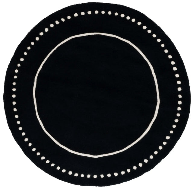 Safavieh Bella 5'-0" x 5'-0" Rug in Black / Ivory