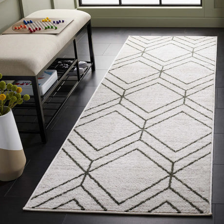 Safavieh Adirondack 2'-6" x 8'-0" Rug in Ivory / Dark Green