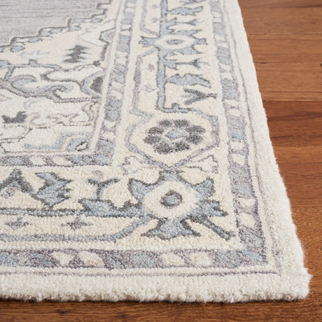 Safavieh Metro 4'-0" x 6'-0" Rug in Grey / Ivory
