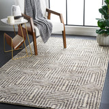 Safavieh Tibetan 4'-0" x 6'-0" Rug in Black / Ivory