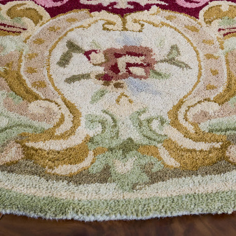 Safavieh Savonnerie 6'-0" x 6'-0" Rug in Red / Ivory