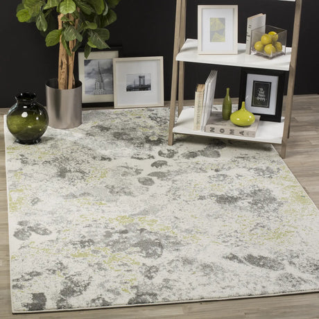 Safavieh Watercolor 4'-0" x 6'-0" Rug in Ivory / Grey