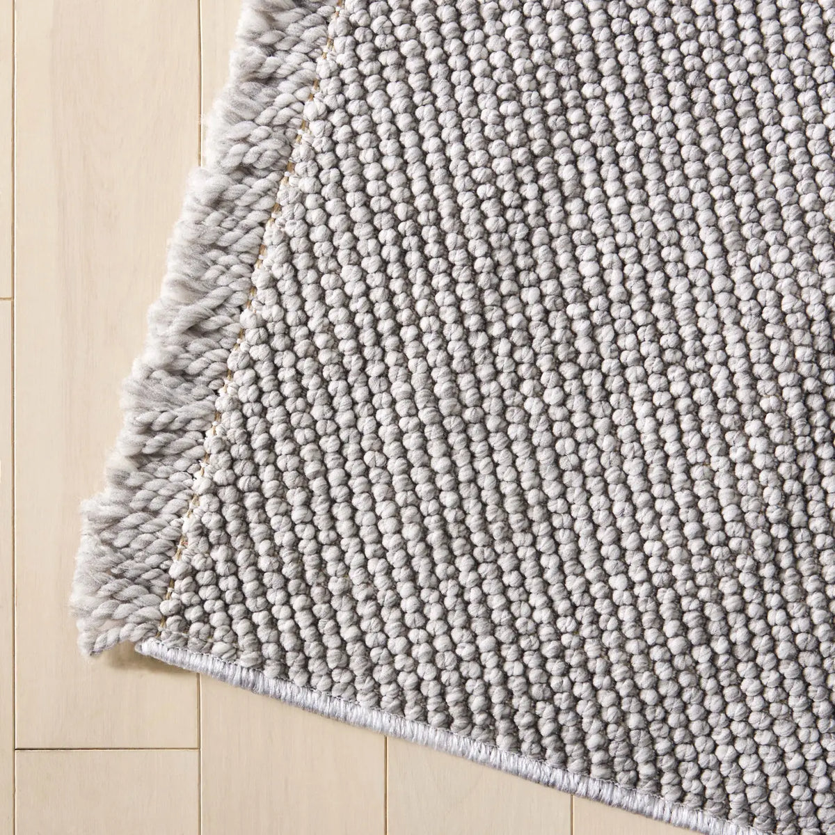 Safavieh Martha Stewart Azura 4'-0" x 6'-0" Rug in Grey