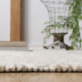 Safavieh Casablanca 4'-0" x 6'-0" Rug in Ivory