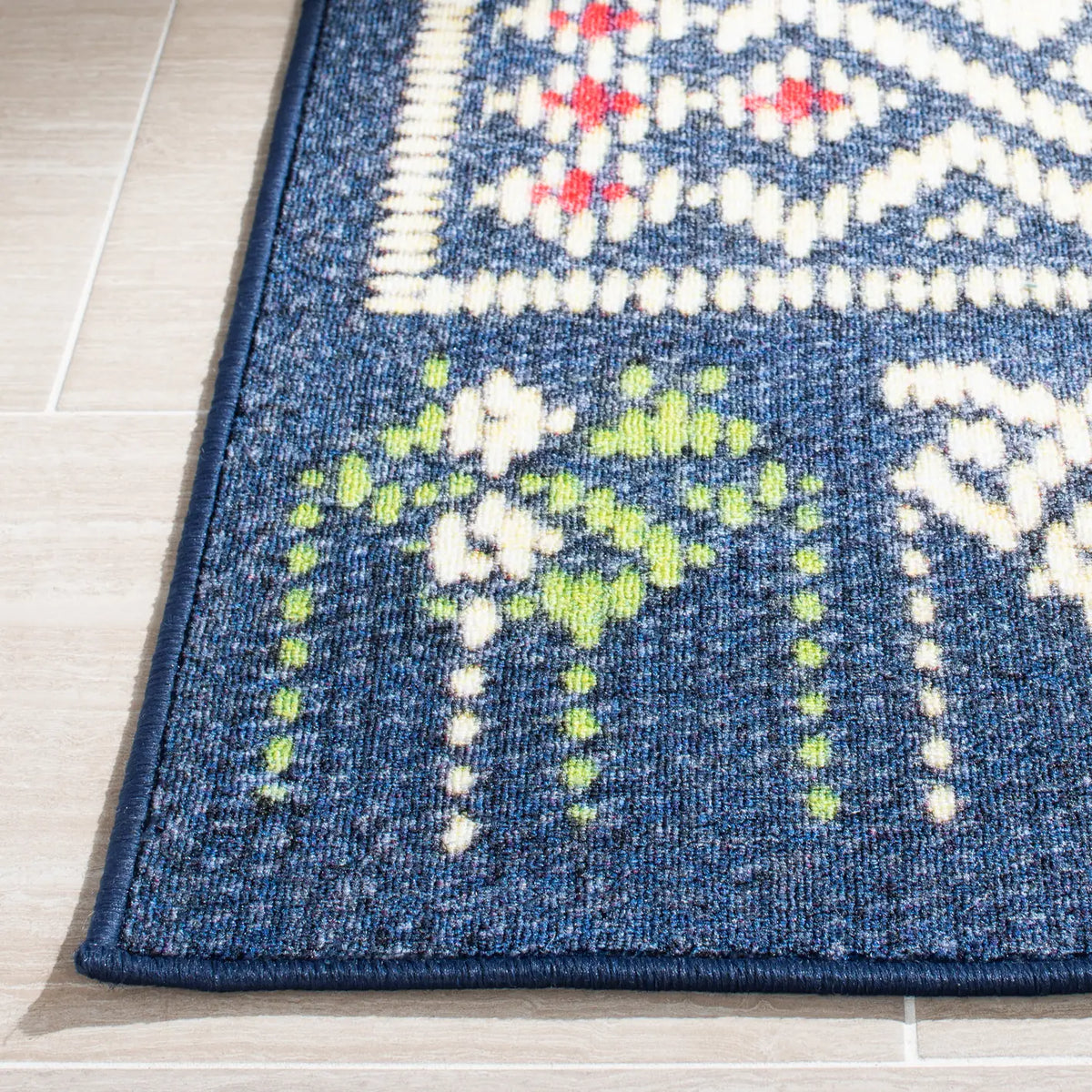 Safavieh Journey 4'-4" x 6'-0" Rug in Blue / Ivory