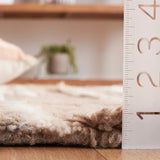Safavieh Kenya 4'-0" x 6'-0" Rug in Ivory / Brown