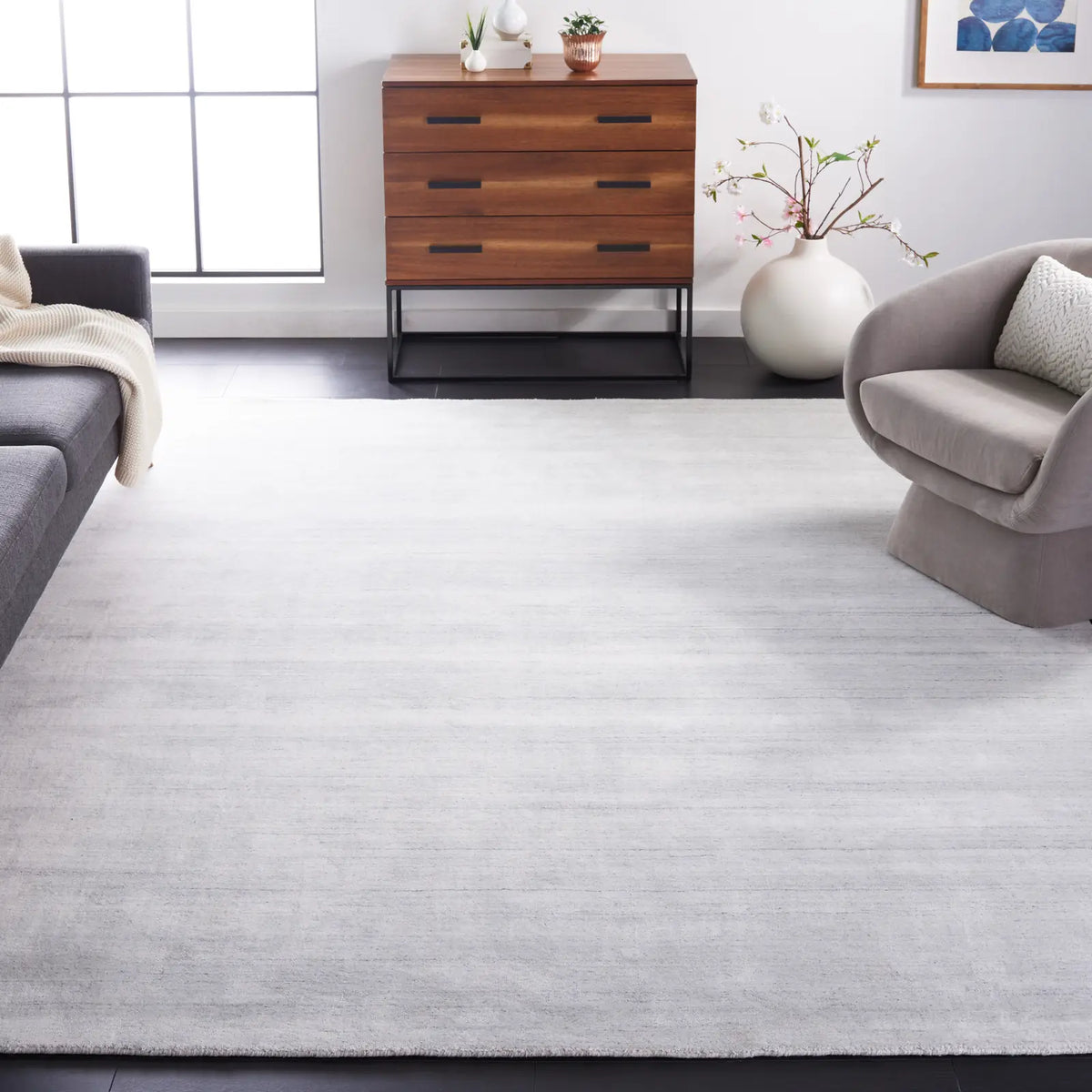 Safavieh Mirage 10'-0" x 14'-0" Rug in Silver