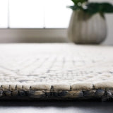 Safavieh Marbella 4'-0" x 6'-0" Rug in Ivory / Blue