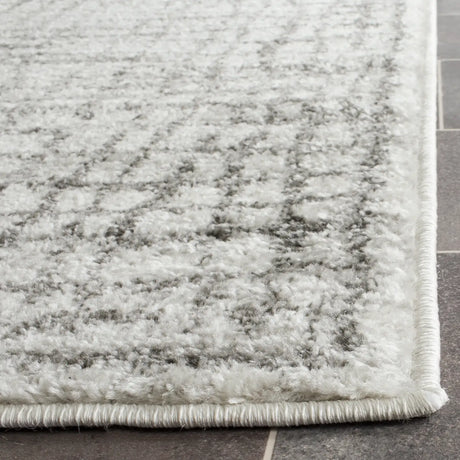 Safavieh Adirondack 2'-6" x 10'-0" Rug in Silver / Ivory