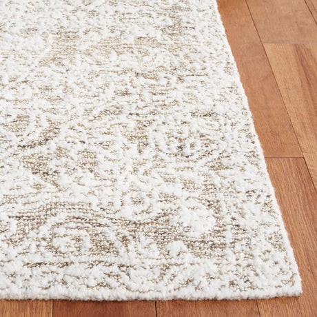 Safavieh Ebony 4'-0" x 6'-0" Rug in Ivory / Brown