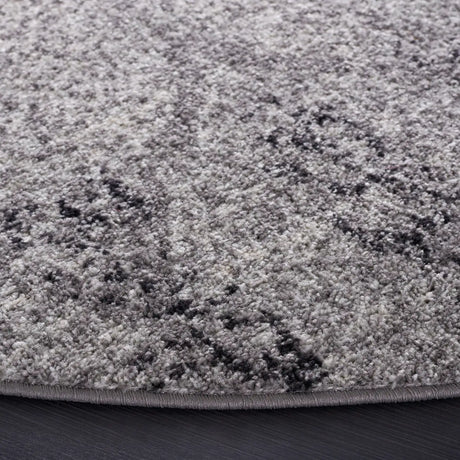 Safavieh Madison 5'-3" x 5'-3" Rug in Grey / Ivory