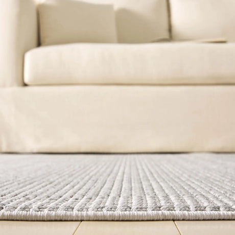 Safavieh Martha Stewart Serenity 4'-0" x 6'-0" Rug in Grey / Ivory