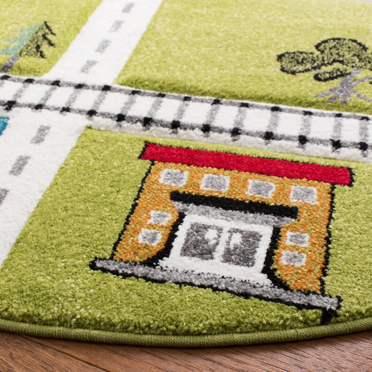 Safavieh Carousel Kids 100 5'-3" x 5'-3" Rug in Green / Ivory