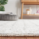 Safavieh Ebony 4'-0" x 6'-0" Rug in Ivory / Grey