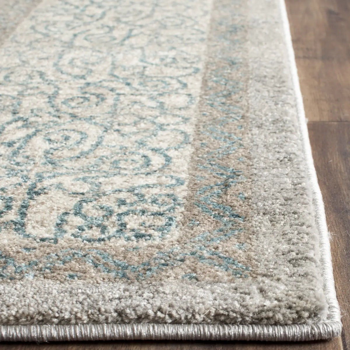 Safavieh Sofia 10'-0" x 14'-0" Rug in Light Grey / Blue