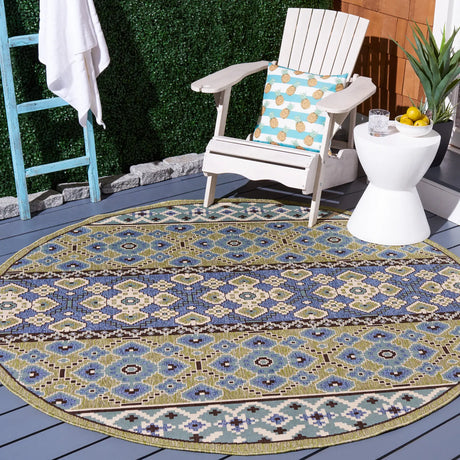 Safavieh Veranda 5'-3" x 5'-3" Rug in Green / Blue