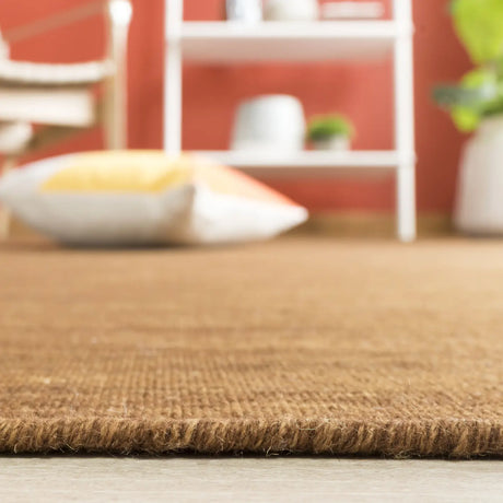 Safavieh Kilim 4'-0" x 6'-0" Rug in Brown