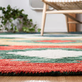 Safavieh Aspen 4'-0" x 6'-0" Rug in Green / Red