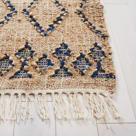 Safavieh Natural Fiber 4'-0" x 6'-0" Rug in Blue / Natural