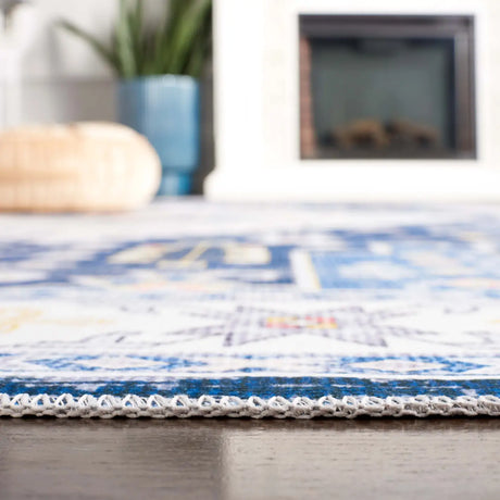 Safavieh Arizona 4'-0" x 6'-0" Rug in Navy / Ivory