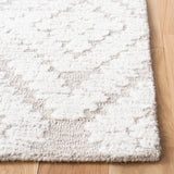 Safavieh Micro-Loop 4'-0" x 6'-0" Rug in Beige / Brown