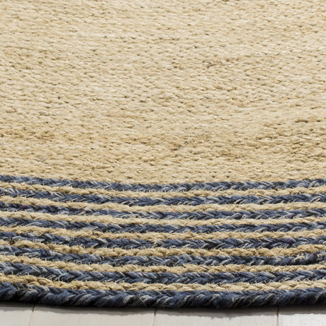 Safavieh Cape Cod 5'-0" x 5'-0" Rug in Ivory / Blue