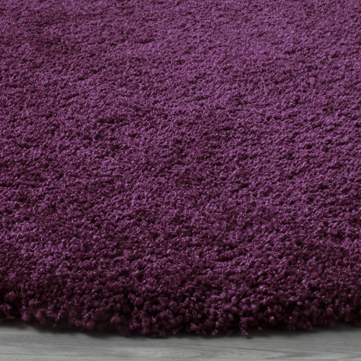 Safavieh Santa Monica Shag 6'-7" x 6'-7" Rug in Purple