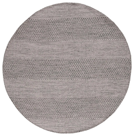 Safavieh Montauk 6'-0" x 6'-0" Rug in Ivory / Anthracite